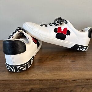 Disney Ground Up Minnie Mouse Sneakers Size 10 🎀